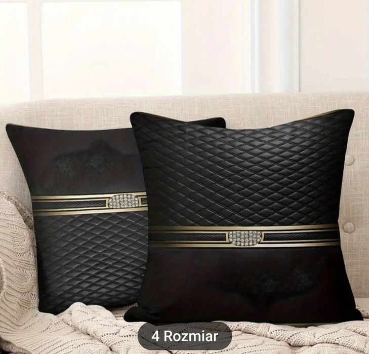 Zestaw dwóch podszewek
poszewek na poduszki -
45 cm x 45 cm. Nowe