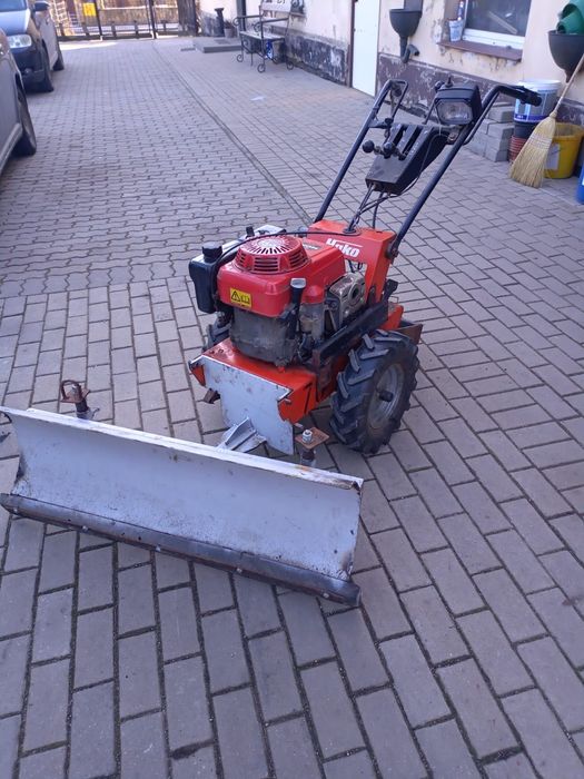 Traktorek pług do śniegu