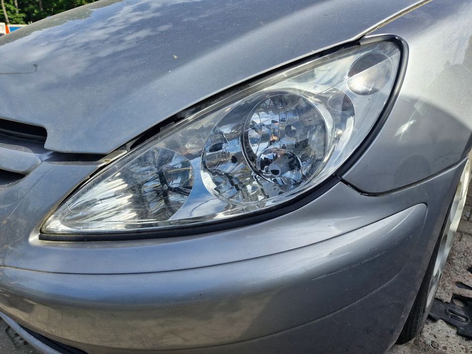 Lampa przód  lewa PEUGEOT 307
