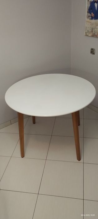 Stół JYSK JEGIND ś105 biały / naturalny