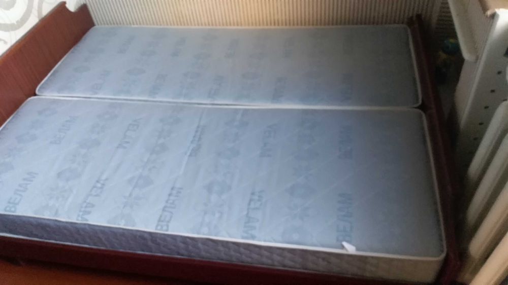 Ліжко двохспальне