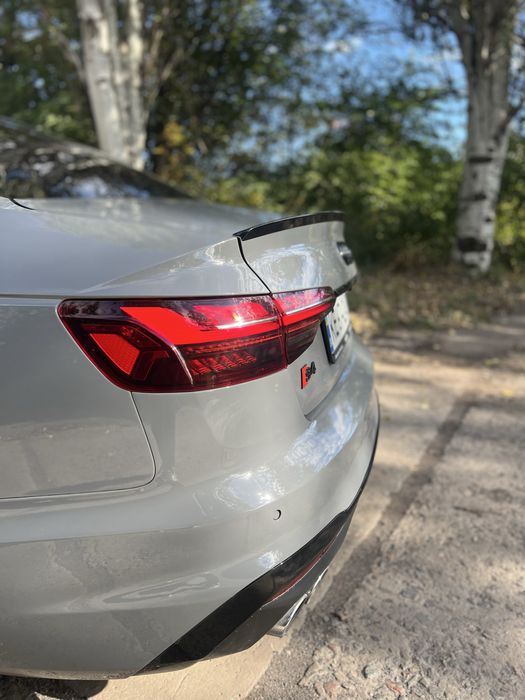 Продам/обме Audi S4 b9