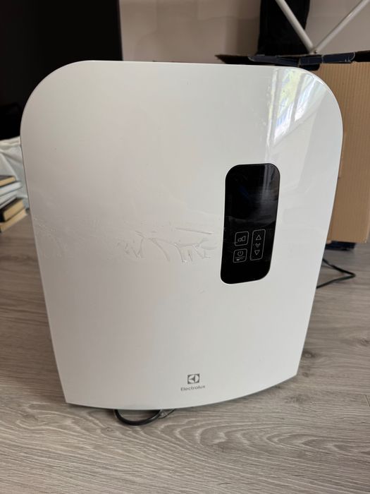 Очищувач повітря Electrolux