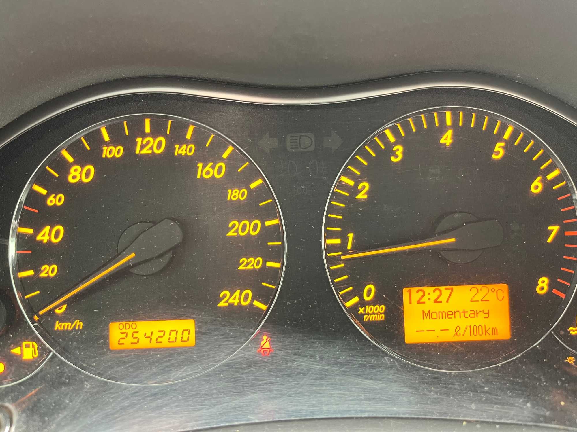 Продам TOYOTA AVENSIS 2007 р., 1,8, механіка