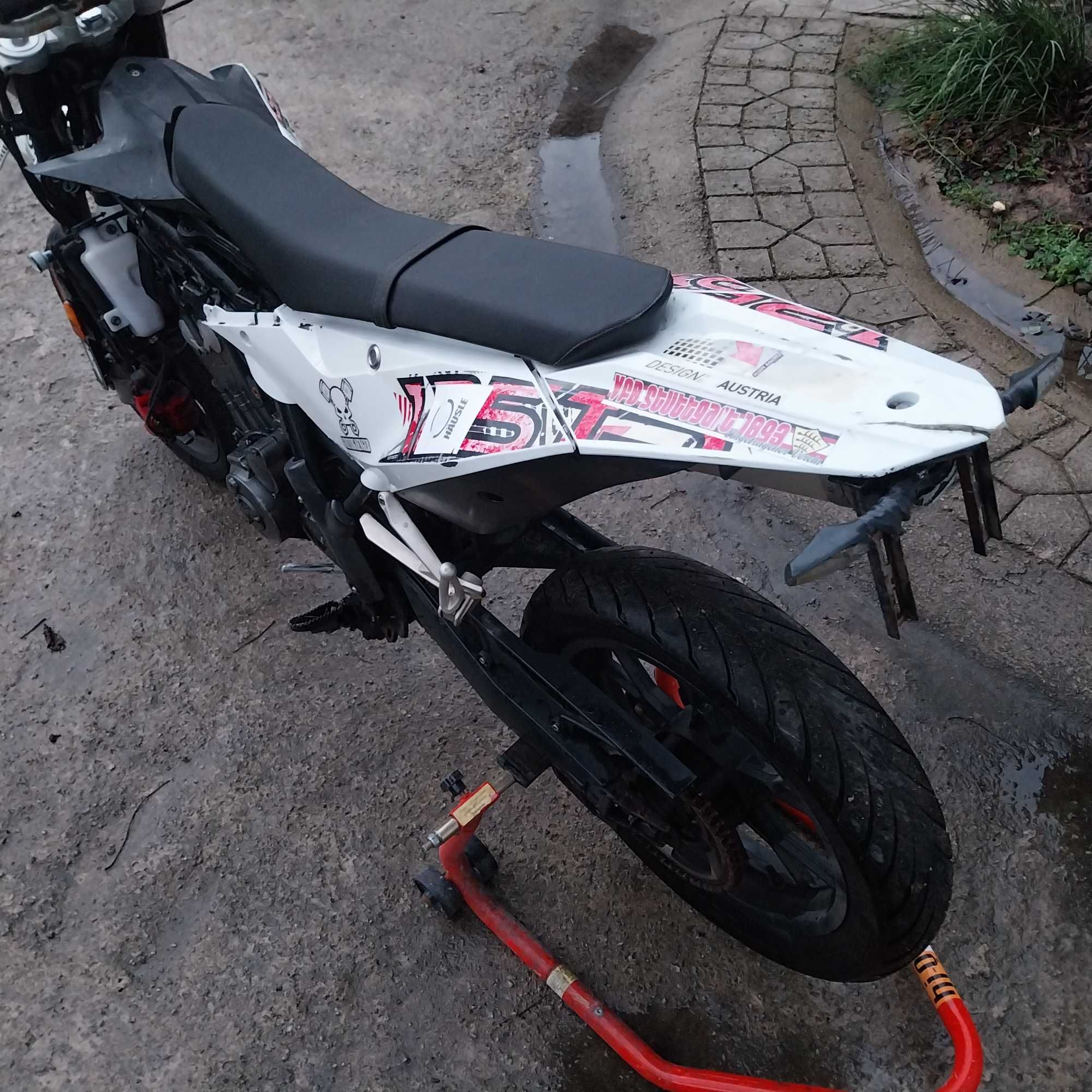 KSR 125 TR. 2017.W calosci lub na czesci.Na Niemieckich szyldach