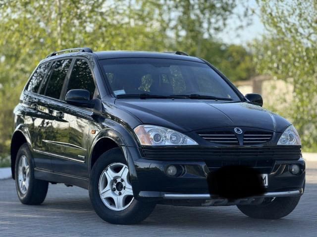 Продам автомобіль SsangYong Kyron.