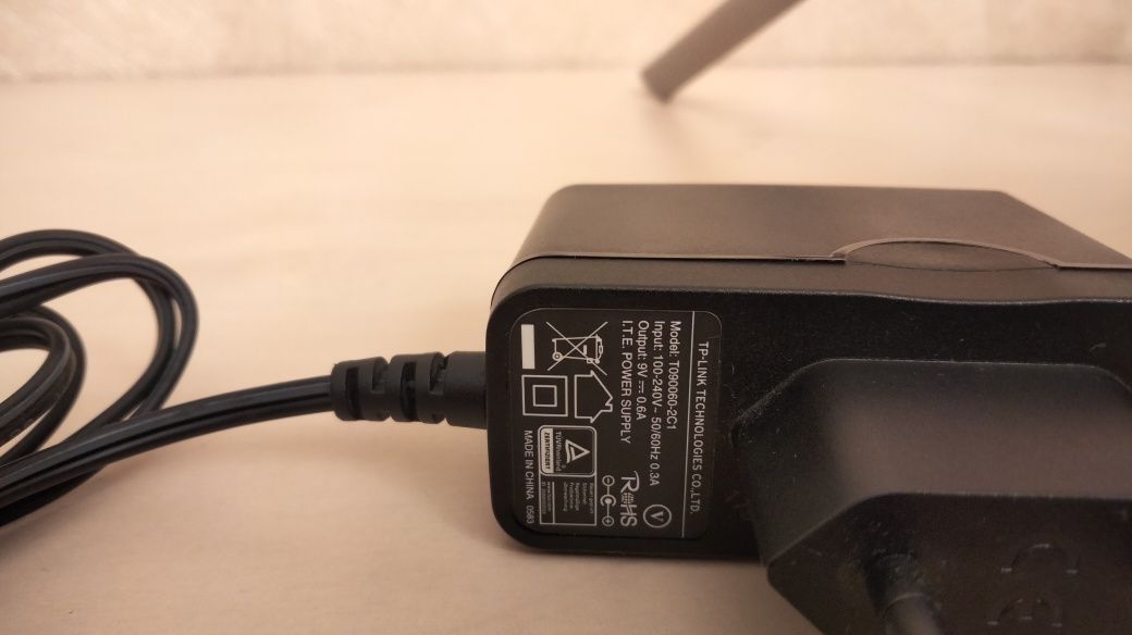 Маршрутизатор TP-Link TL-WR840N роутер