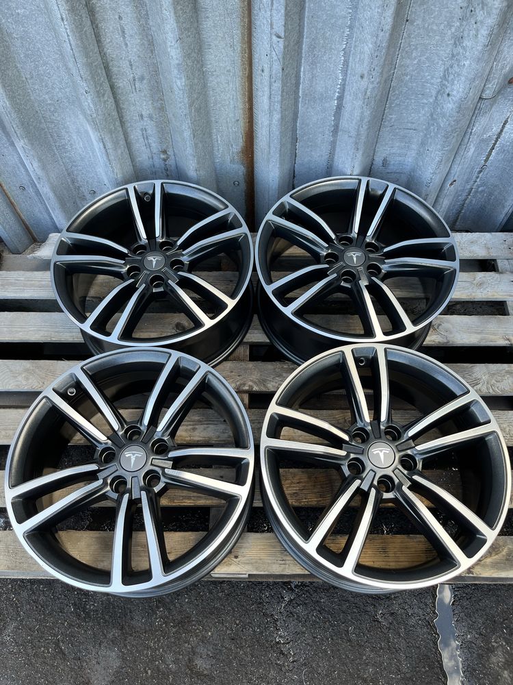 Диски 5/120r19 Tesla original model s
