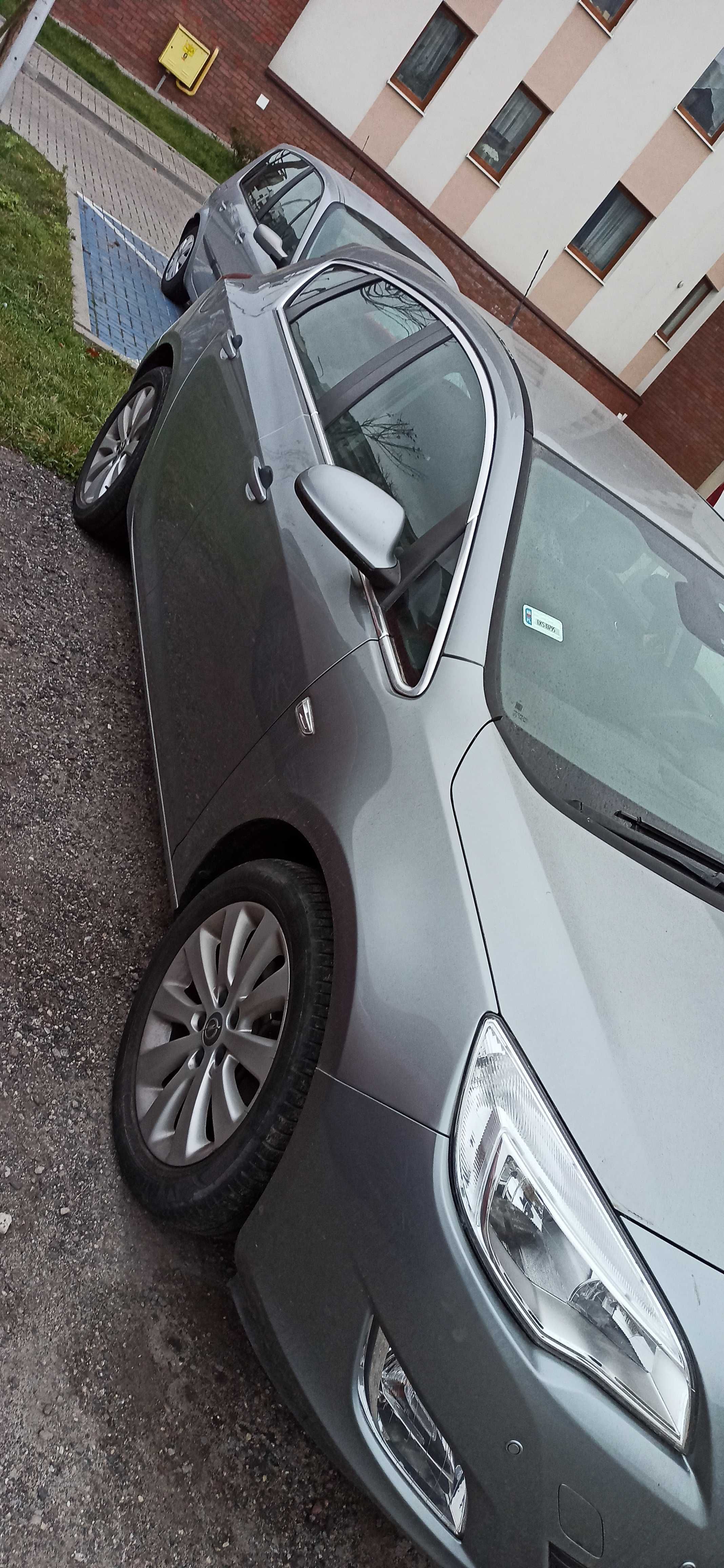 Astra J 1,7 Cdti 2010  146 000km