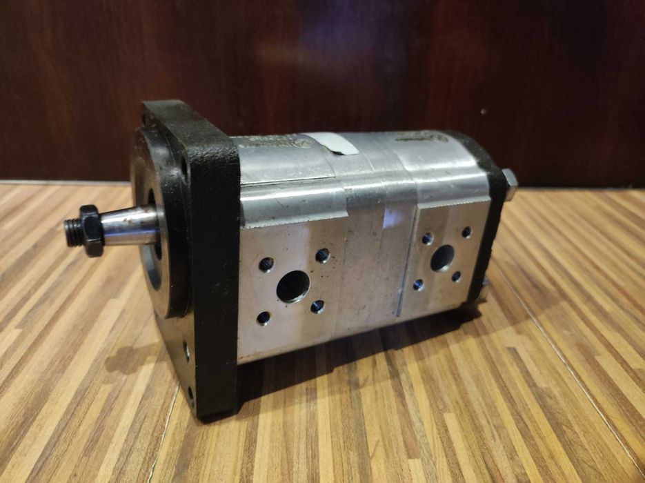 Stoll V202 pompa hydrauliczna Schaeffer 217