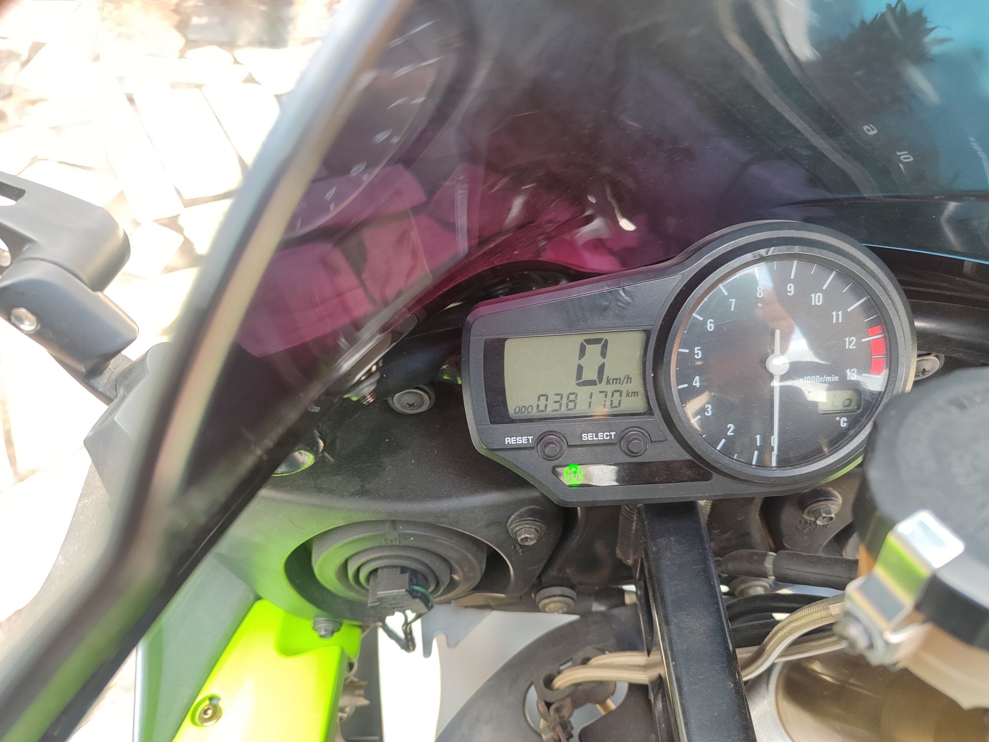 Yamaha YZF R1 R413