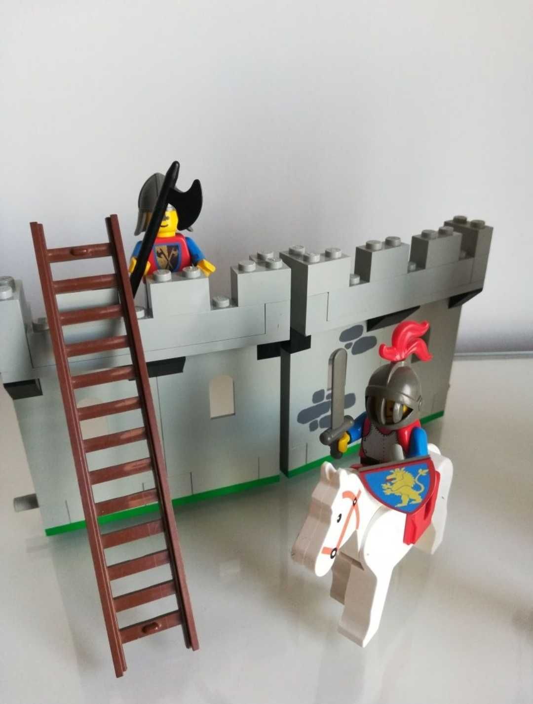 LEGO System Castle 6061 Siege Tower