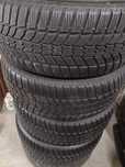 Opony wielosezonowe 2 x Pirellii 2 x Michelin 215 55 R17 stan bdb