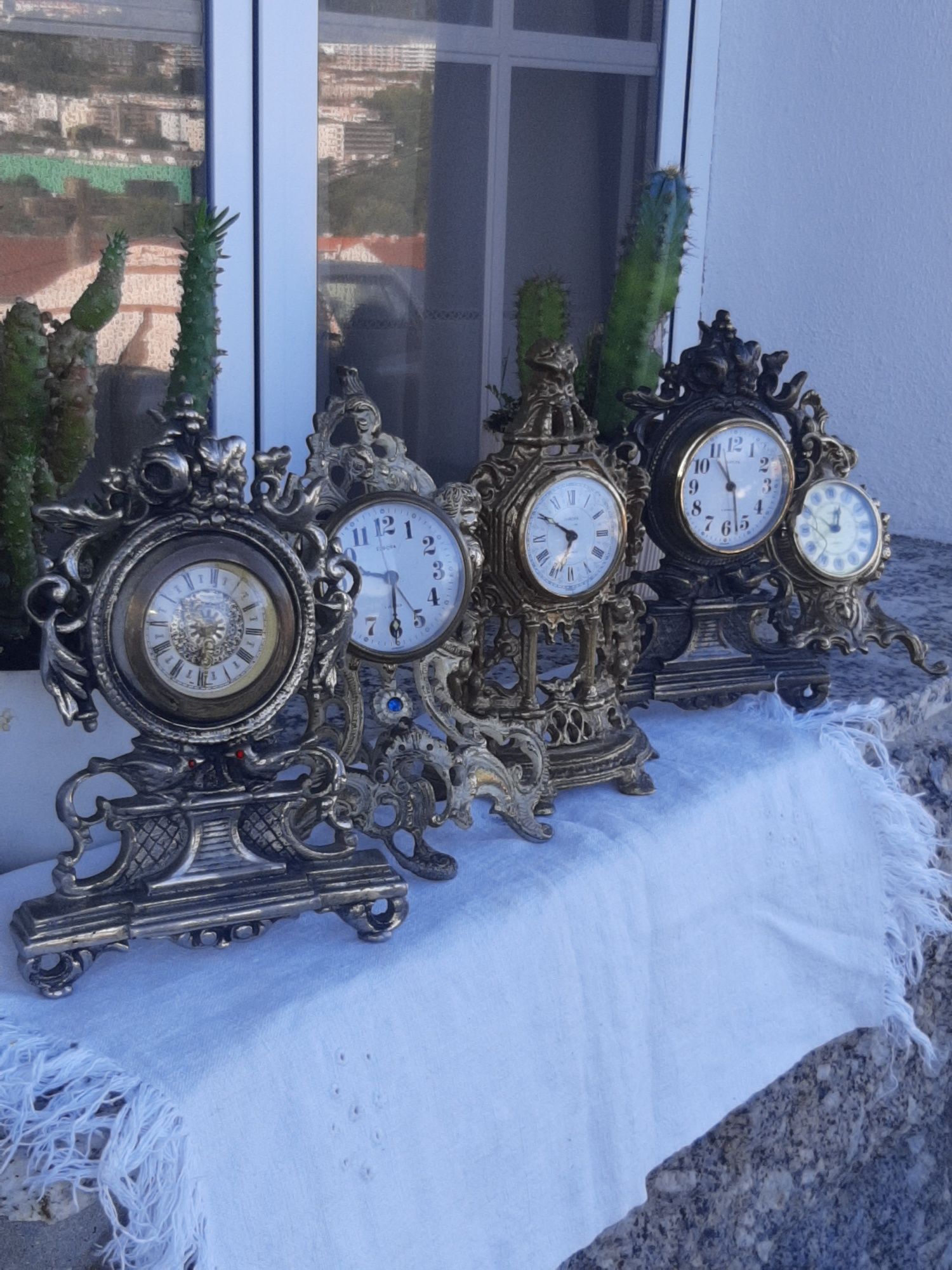 Lote de  Relógiosde Corda Vintage Todos a Funcionar