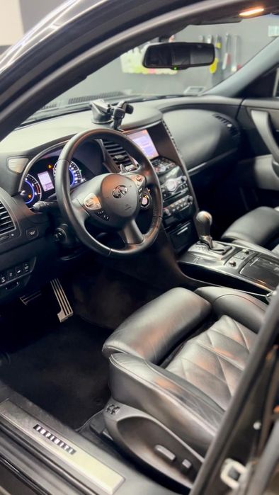 Infiniti FX 30D. S