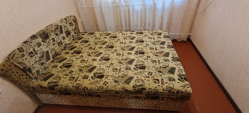 Двоспальне ліжко