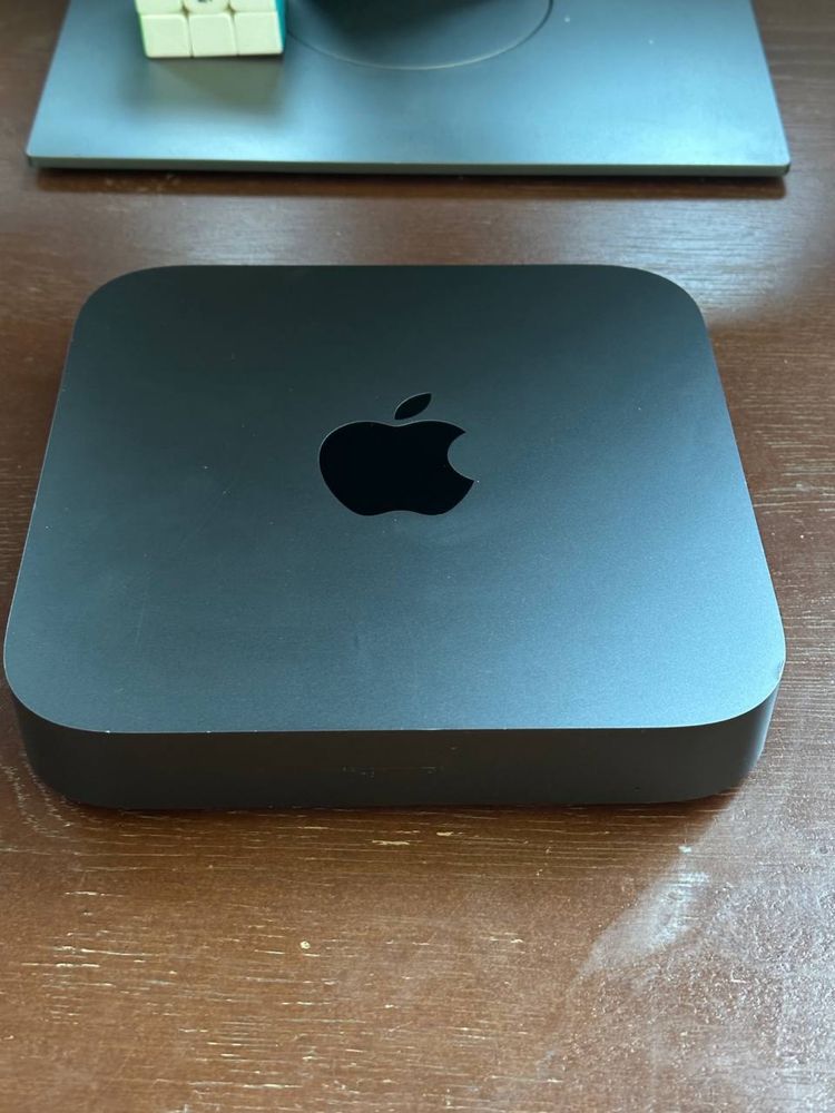 Apple Mac Mini 2018p i5/16Gb/256Gb SSD