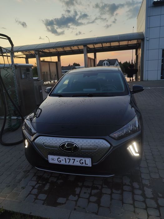 Оренда авто , прокат,електромобіль ,електро