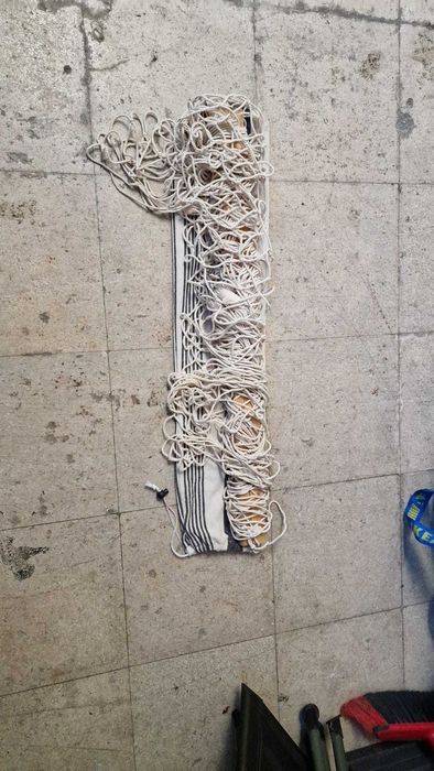 Cama de Rede em Algodão com Hastes de Madeira