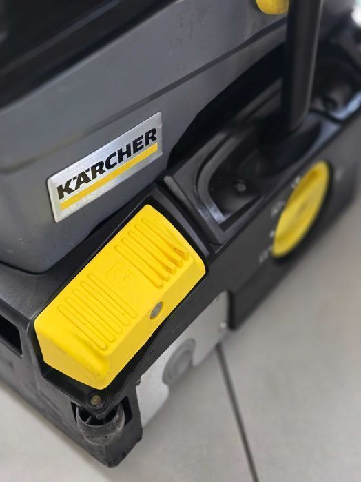 Szorowarka Kompaktowa walcowa KARCHER BR 40/10 C 230V GWARANCJA 2022 R