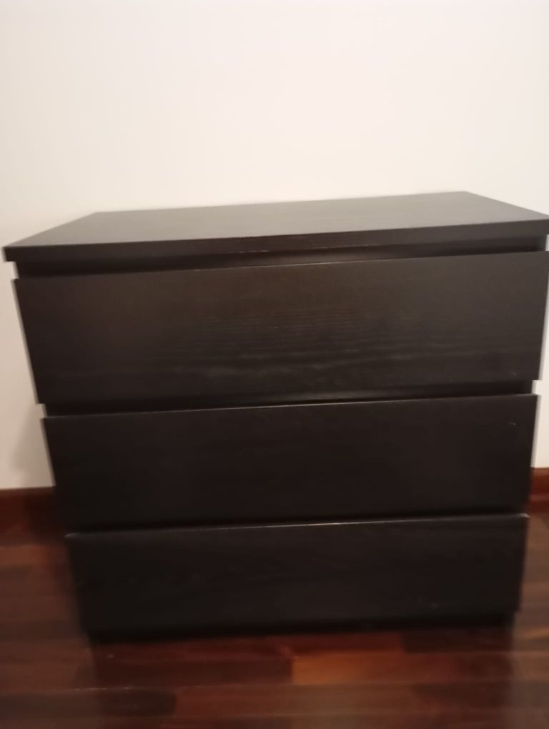 Cómoda IKEIA usada