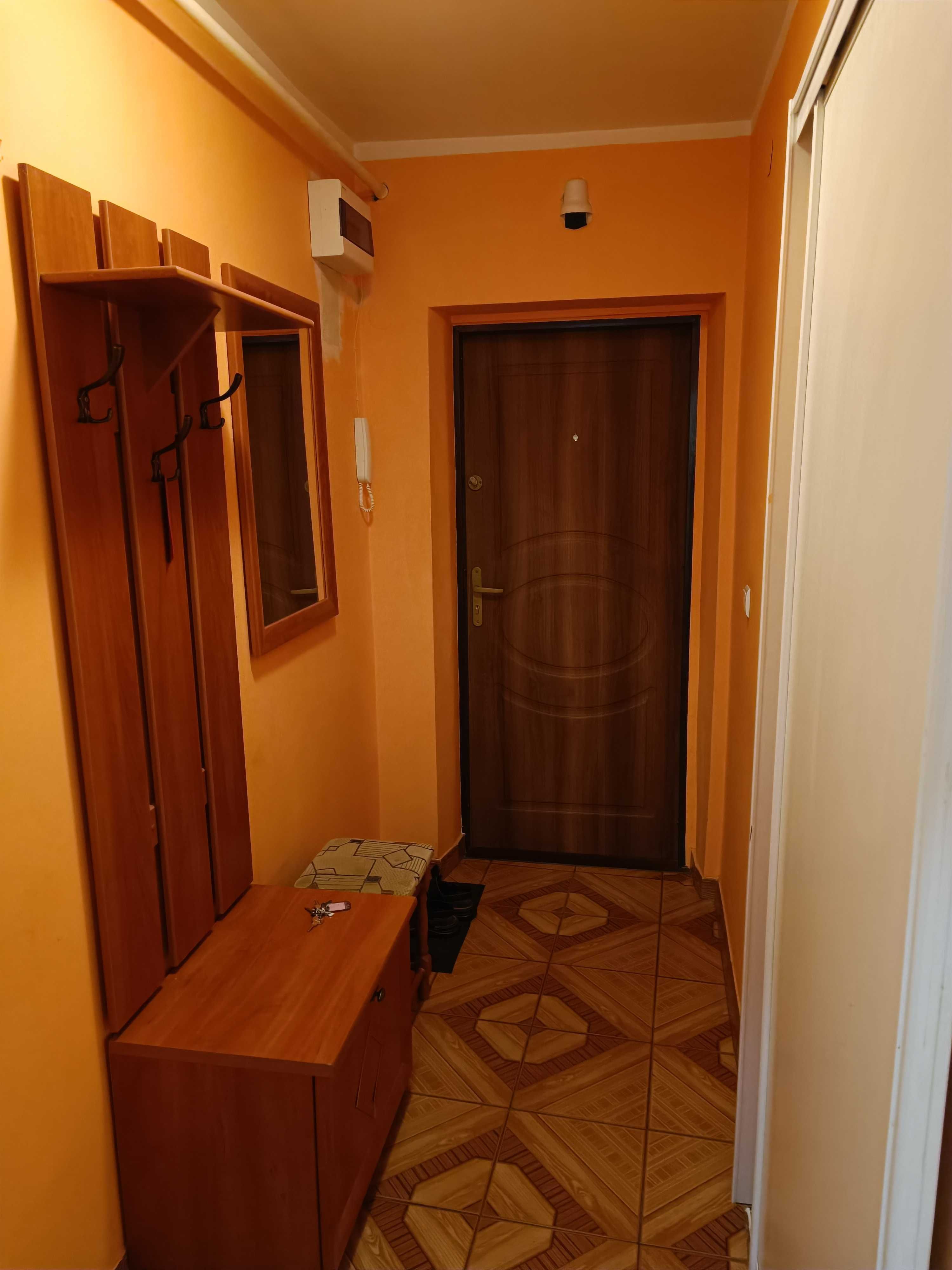 Do wynajęcia słoneczne, umeblowane, mieszkanie 2-pokojowe.