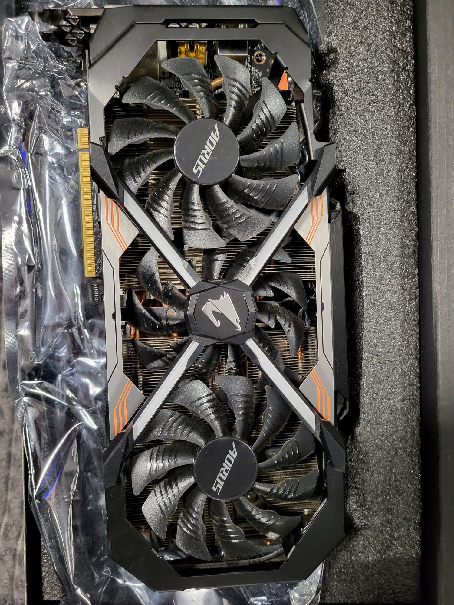 Karta graficzna GTX 1080Ti Aorus 11GB GDDR5X