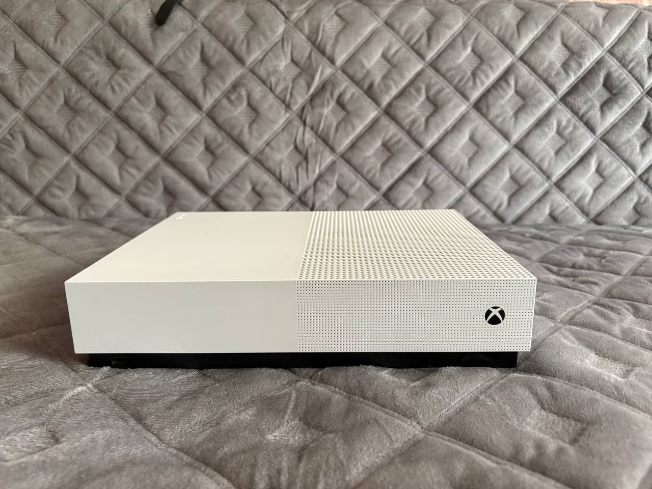 Xbox one s all-digital edition 1TB