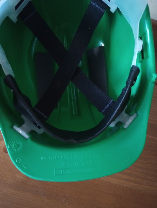 Kask budowlany zielony 53-59 cm