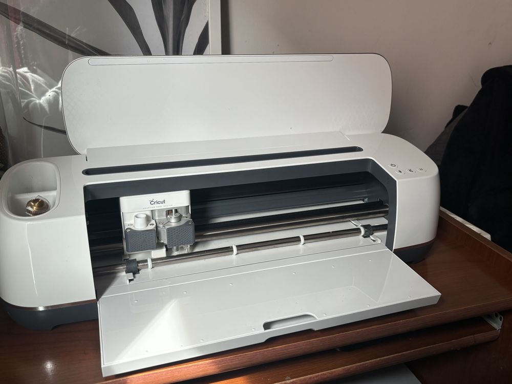 Cricut Maker - Máquina de Corte Inteligente