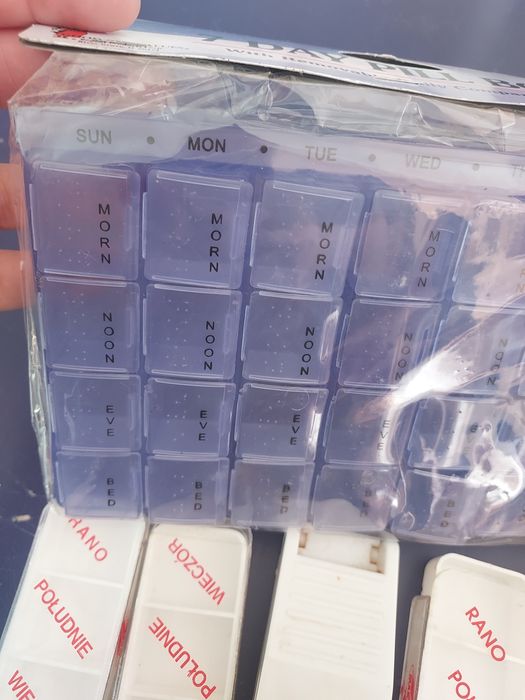 Organizer na leki pojemnik na tabletki