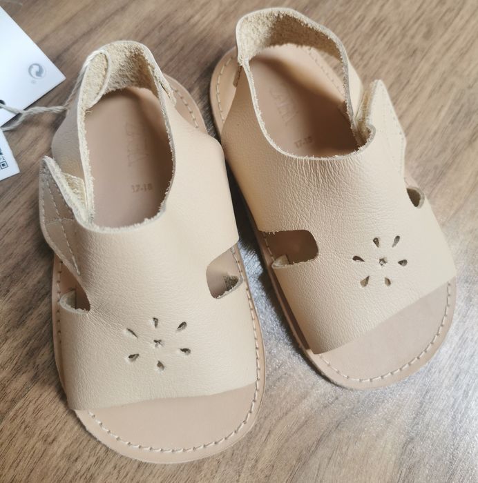 OSTSTNIA PARA Zara SKÓRA sandały roz. 17/18