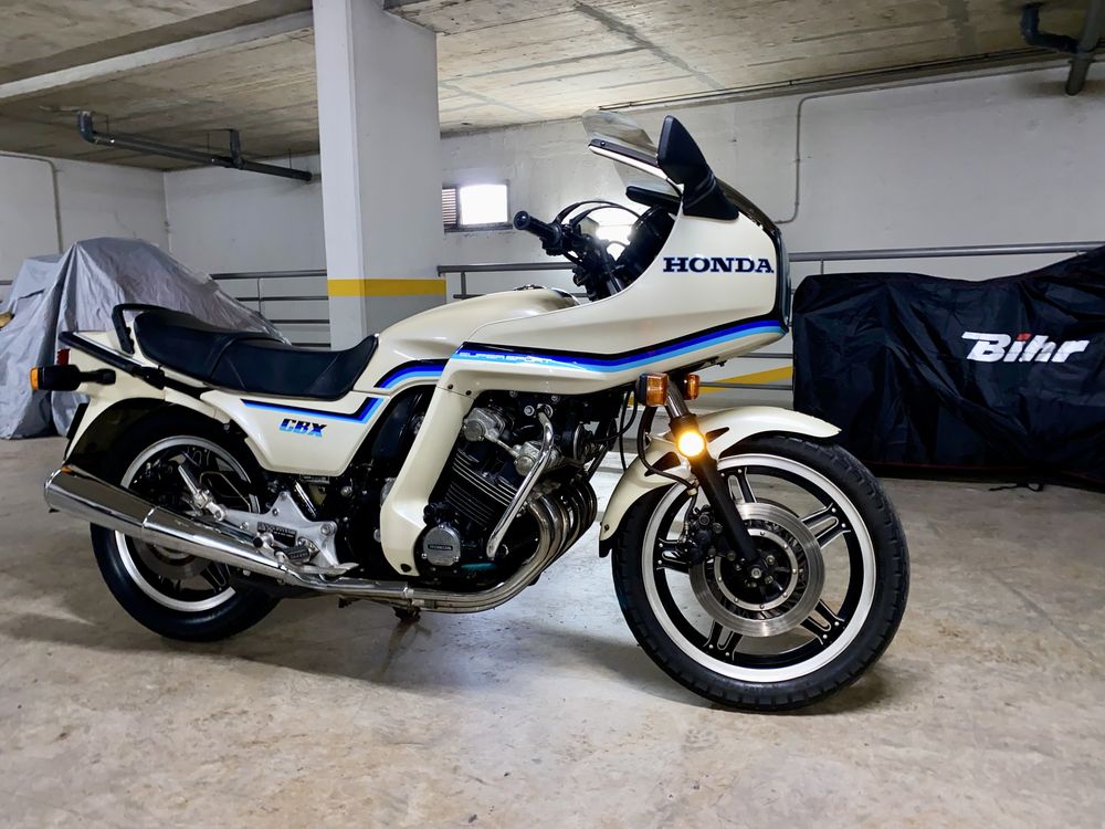 Honda cbx 1050  (6 cilindros)
