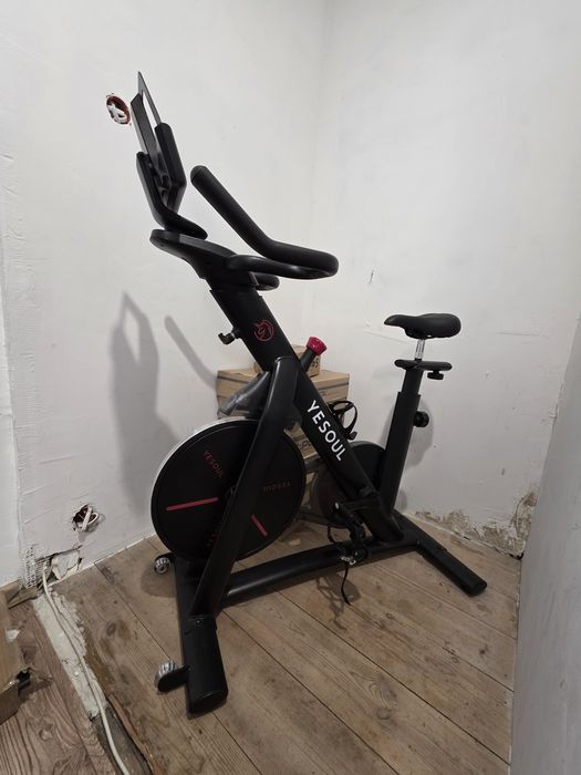 Stacjonarny rower spinningowe Yesoul S3 czarny