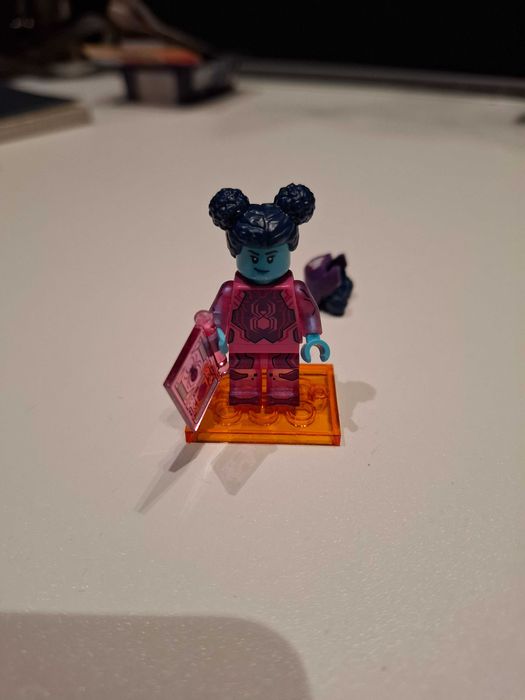 LEGO Minifigures Spider-Byte 71050