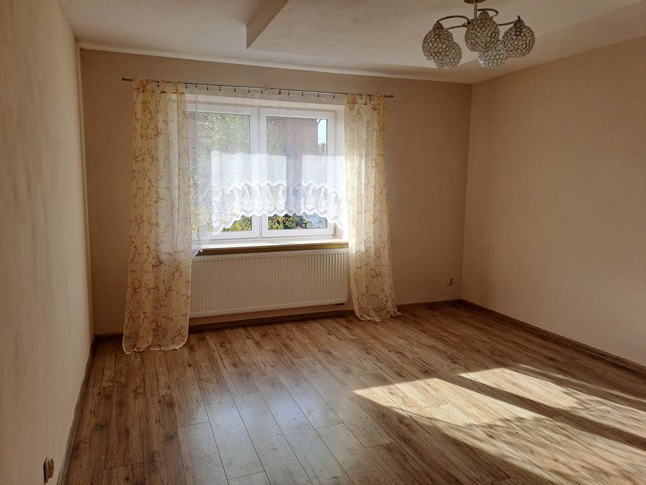 Wynajmę dom z podwórkiem