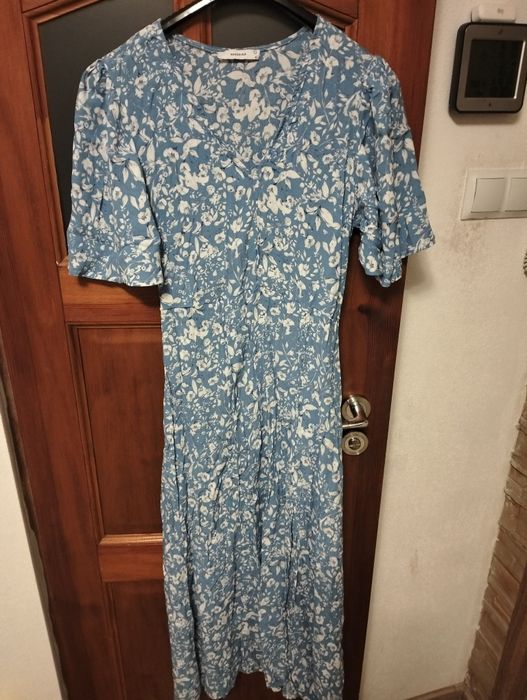 Sukienka maxi niebieska w kwiatuszki