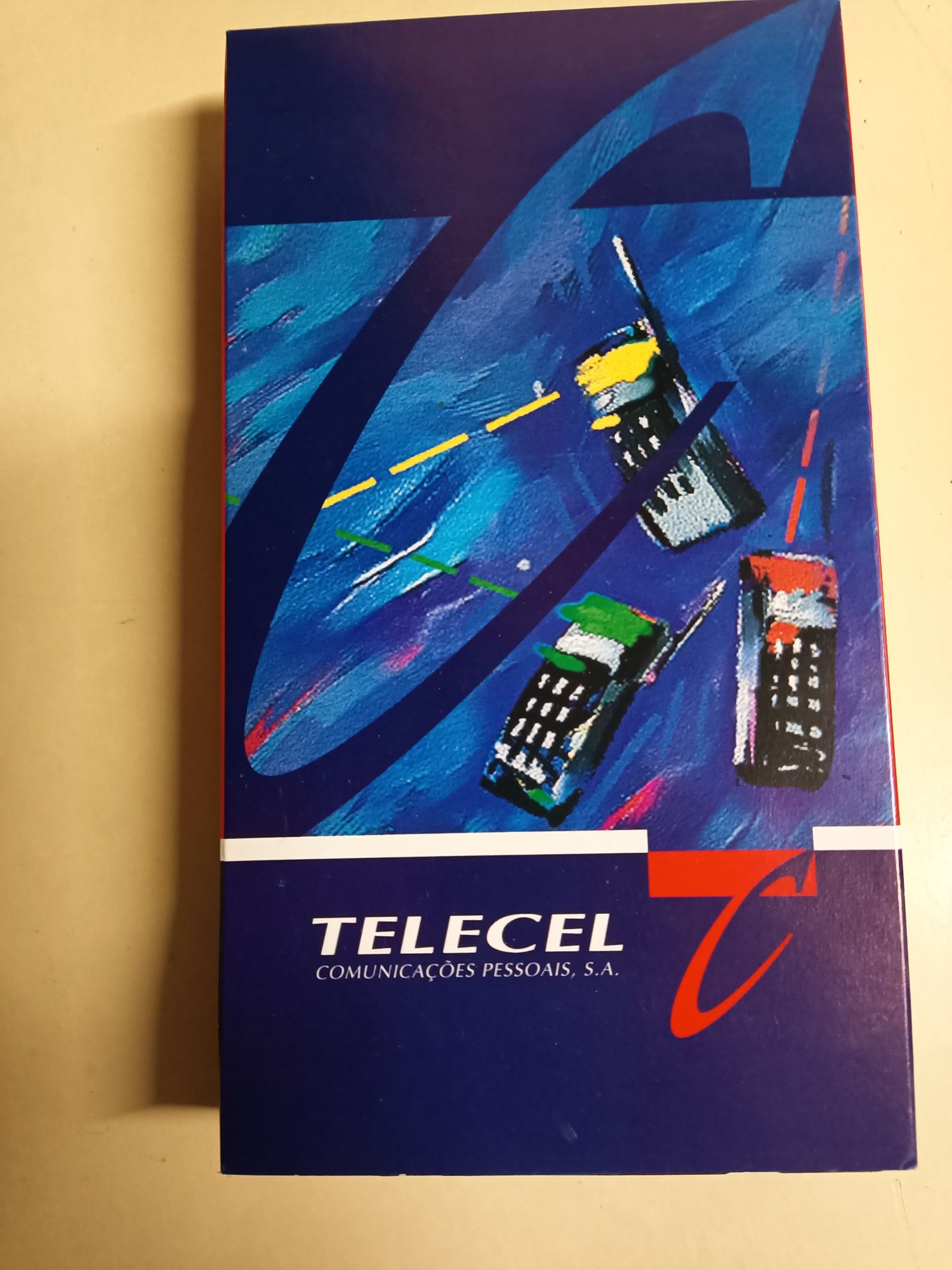 Caixa de telemóveis Telecel Anos 90's