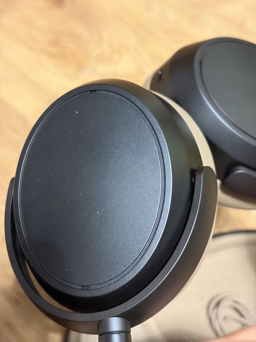Sluchawki nauszne Sennheiser Momentum 4 denim - jak nowe