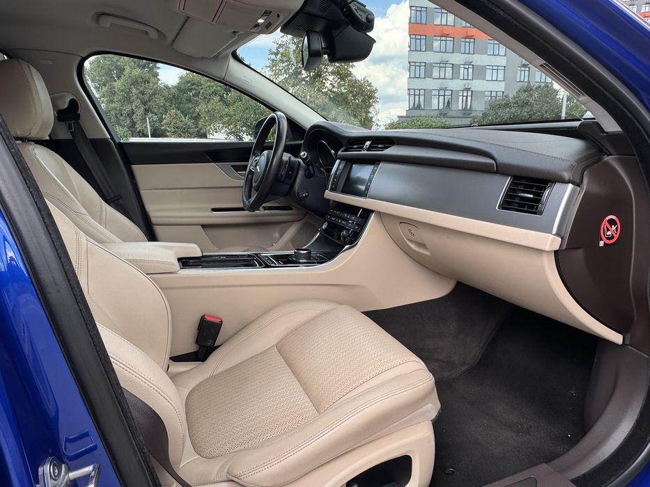 JAGUAR XF 2016р.в. Офіційна 2.0d ,Один власник з салона