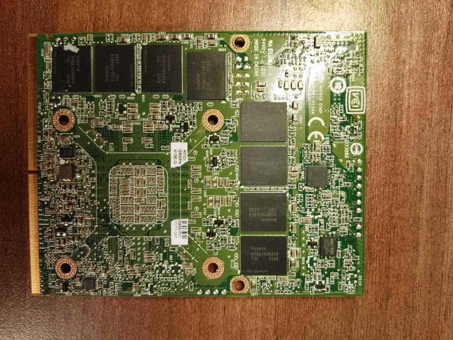 Nvidia Quadro 3000M 2GB (900-51044-0300-000 H) на запчастини