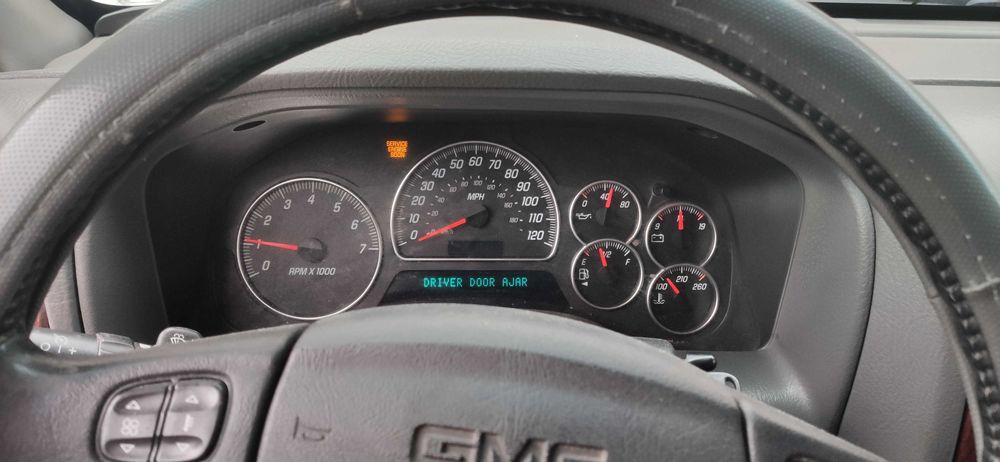 Samochód terenowy GMC ENVOY