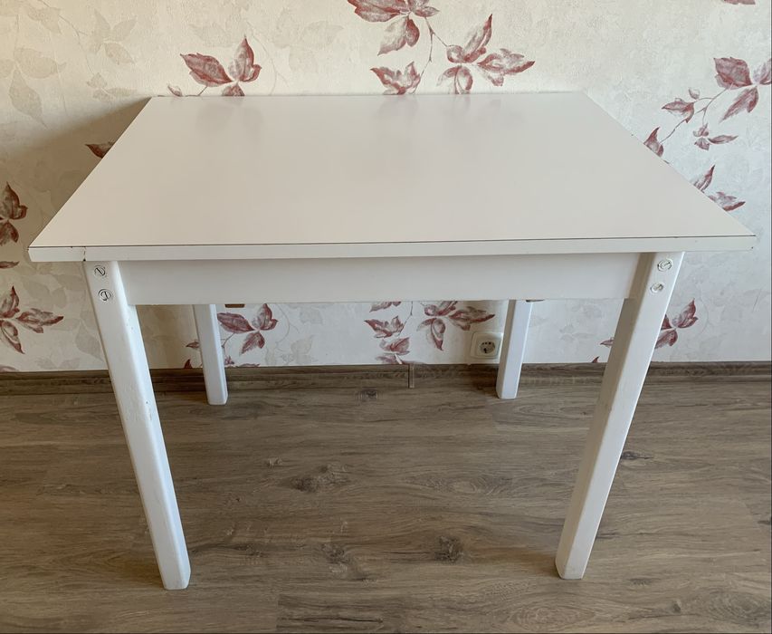 Стіл кухонний білий, розкладний 65*88 см.