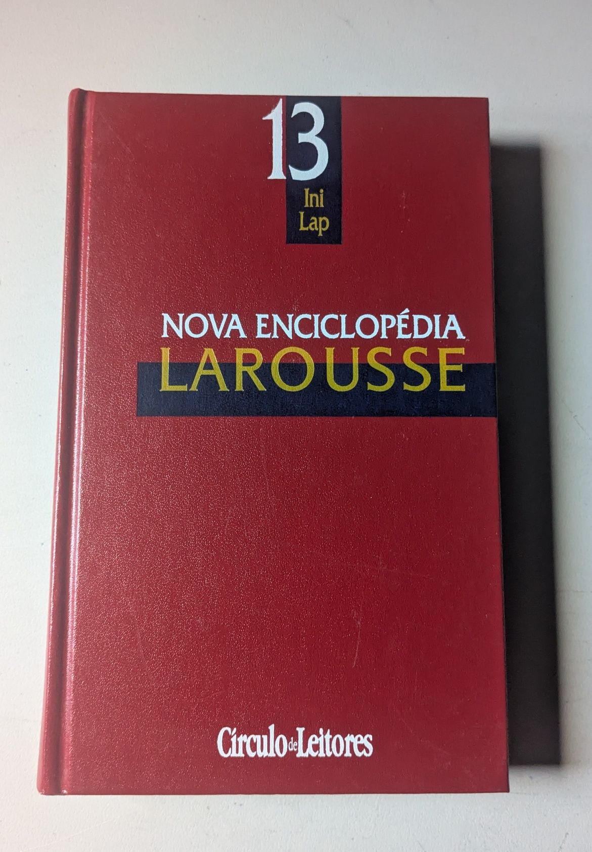 Moderna Enciclopédia de Pesquisar Consultar e Aprender