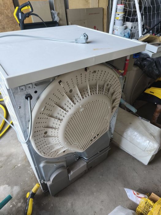 Сушильна машина Electrolux