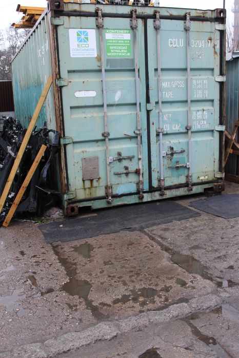 kontener morski 20 z regałami. 6m x 2.5m x 2.6m