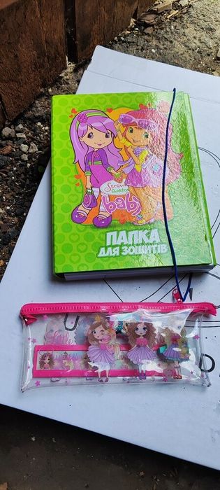 Віддам безкоштовно різне для дітей