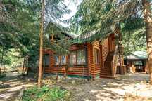 Продається котедж в Яремче - центр, 20 хв пішки до водоспаду «Прибій»
