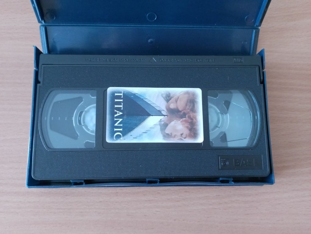 "TITANIC" kaseta VHS, film video, melodramat, L. DiCaprio, K. Winslet