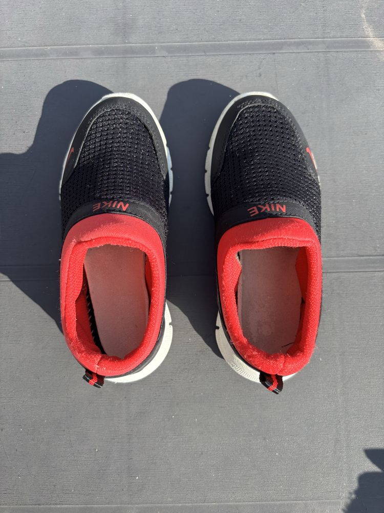 Buty adidaski bardzo lekki nike roz 29